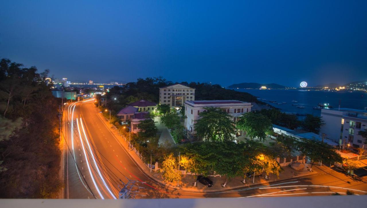 คลิฟ โฮเต็ล ญาจาง Hotel ภายนอก รูปภาพ